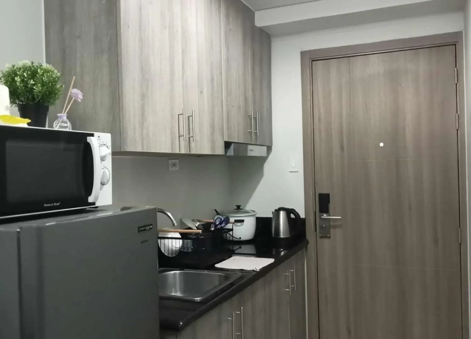 Free Wi-Fi Luxurious Haven By The Bay - 2Br Near Moa Picc Ccp Apartment Manila 0*,  Philippines